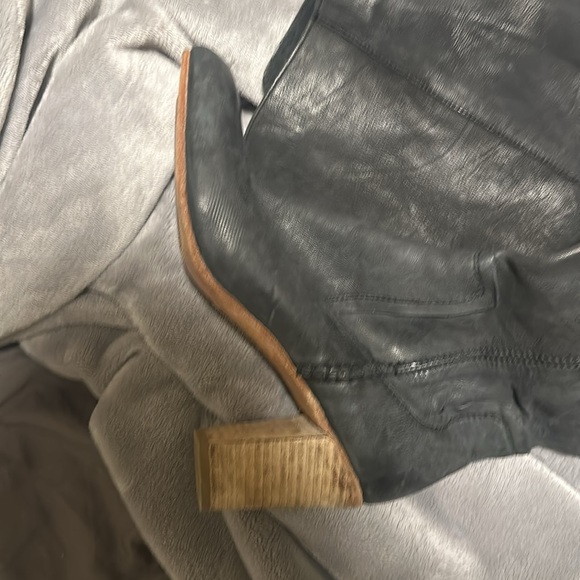 FREE PEOPLE boots “over the knee” - Picture 4 of 4